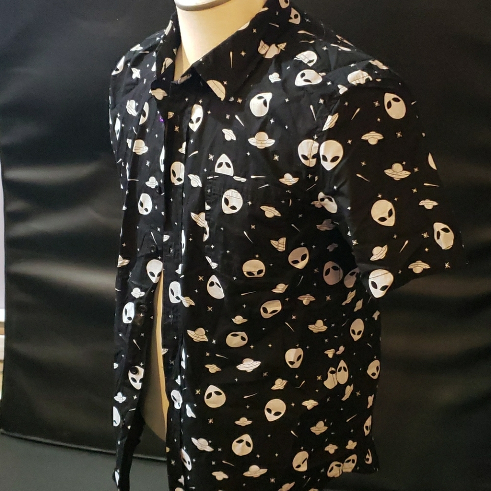 Glow in the dark alien button up